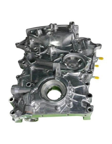 Tapa De Distribucion C/ Bomba De Aceite Hiace Hilux2.7 05-14