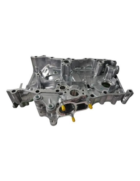 Tapa De Distribucion C/ Bomba De Aceite Hiace Hilux2.7 05-14