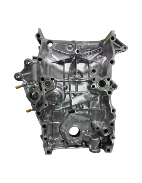 Tapa De Distribucion C/ Bomba De Aceite Hiace Hilux2.7 05-14